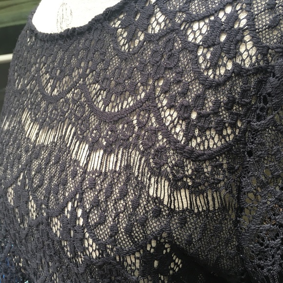 Black Lace Peplum Top- Forever 21 - 2X - Picture 9 of 13